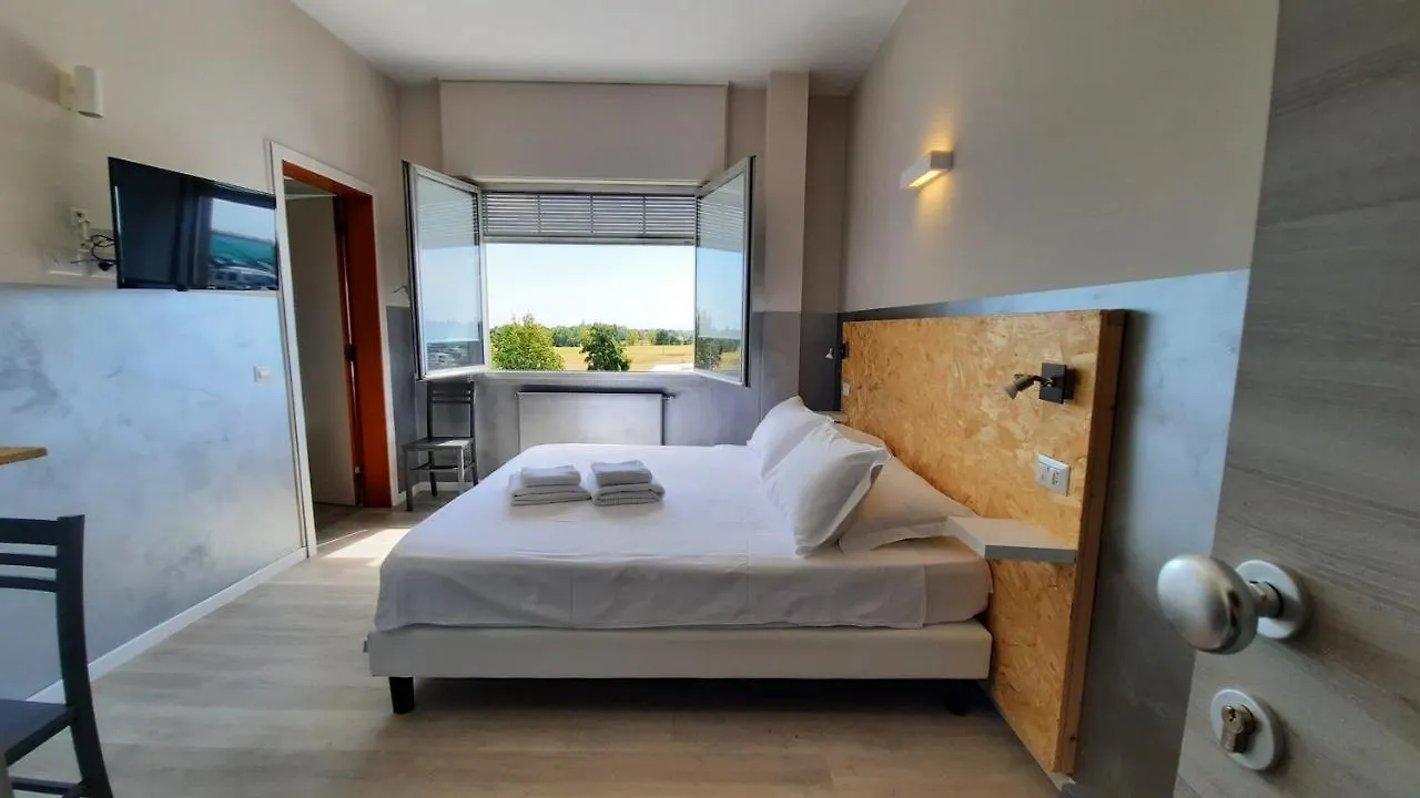 Bergamo Guesthouse - Self Check-In Curno Guest house